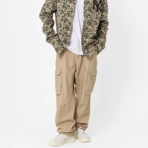 TRUE RELIGION Men's 33 Travertine colored Lightweight Cargo Pants